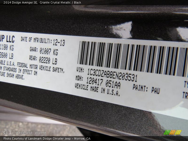 Granite Crystal Metallic / Black 2014 Dodge Avenger SE