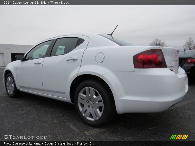 Bright White / Black 2014 Dodge Avenger SE
