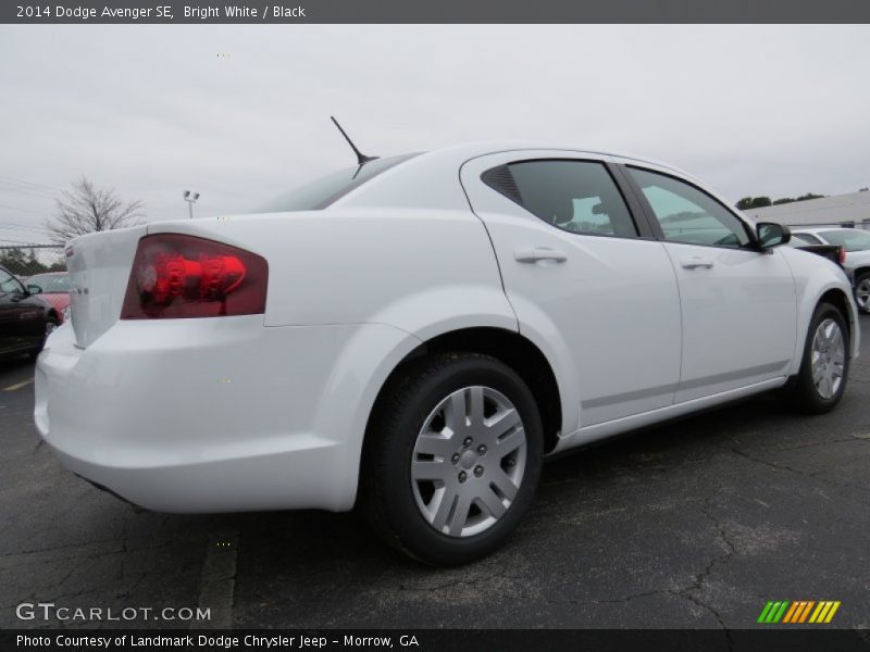Bright White / Black 2014 Dodge Avenger SE