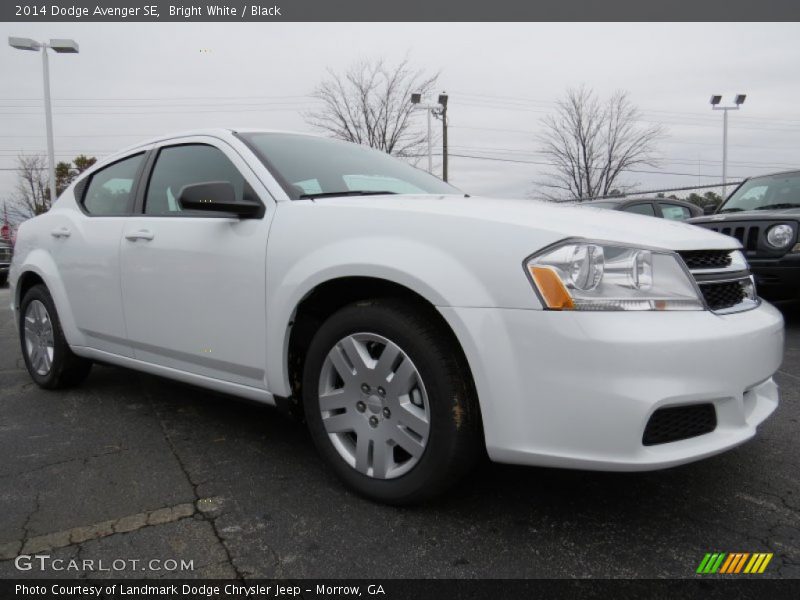 Bright White / Black 2014 Dodge Avenger SE
