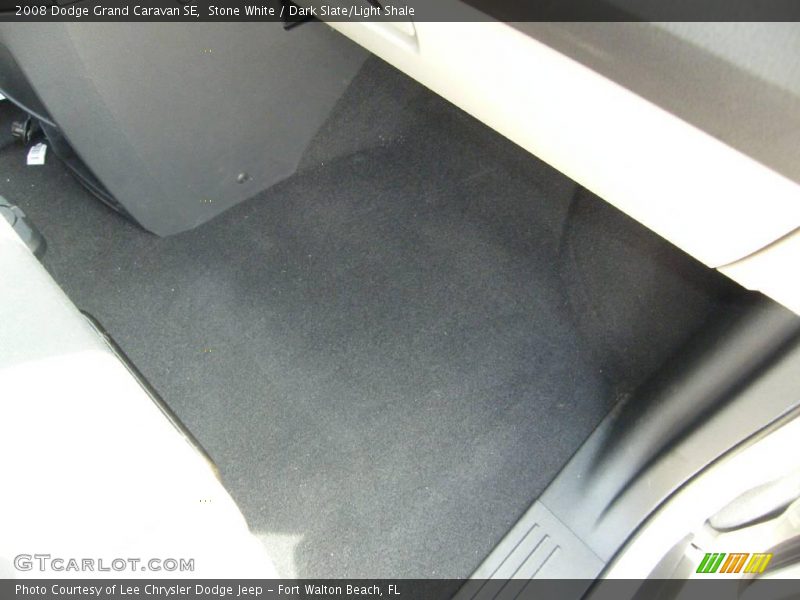 Stone White / Dark Slate/Light Shale 2008 Dodge Grand Caravan SE