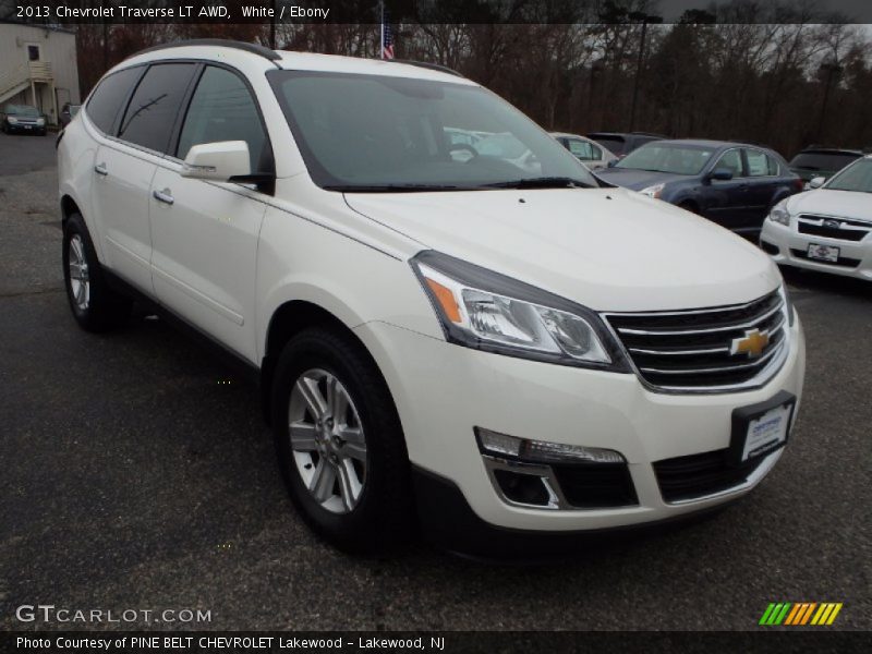 White / Ebony 2013 Chevrolet Traverse LT AWD