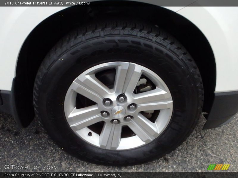 White / Ebony 2013 Chevrolet Traverse LT AWD