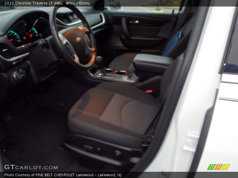 White / Ebony 2013 Chevrolet Traverse LT AWD