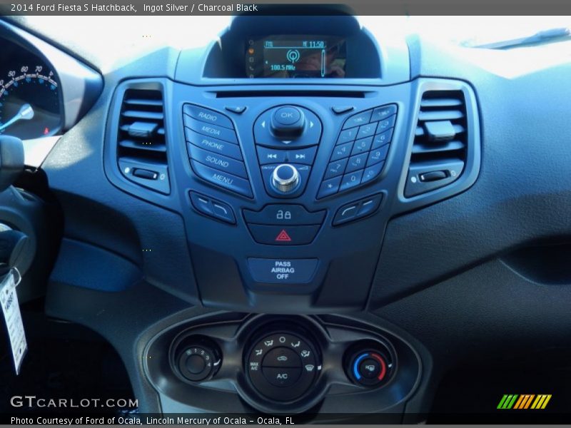 Controls of 2014 Fiesta S Hatchback