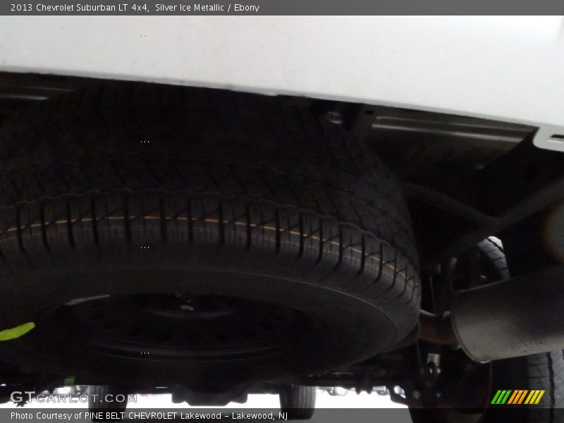 Silver Ice Metallic / Ebony 2013 Chevrolet Suburban LT 4x4
