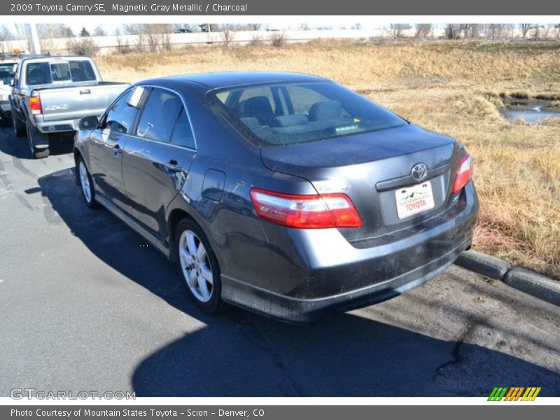 Magnetic Gray Metallic / Charcoal 2009 Toyota Camry SE