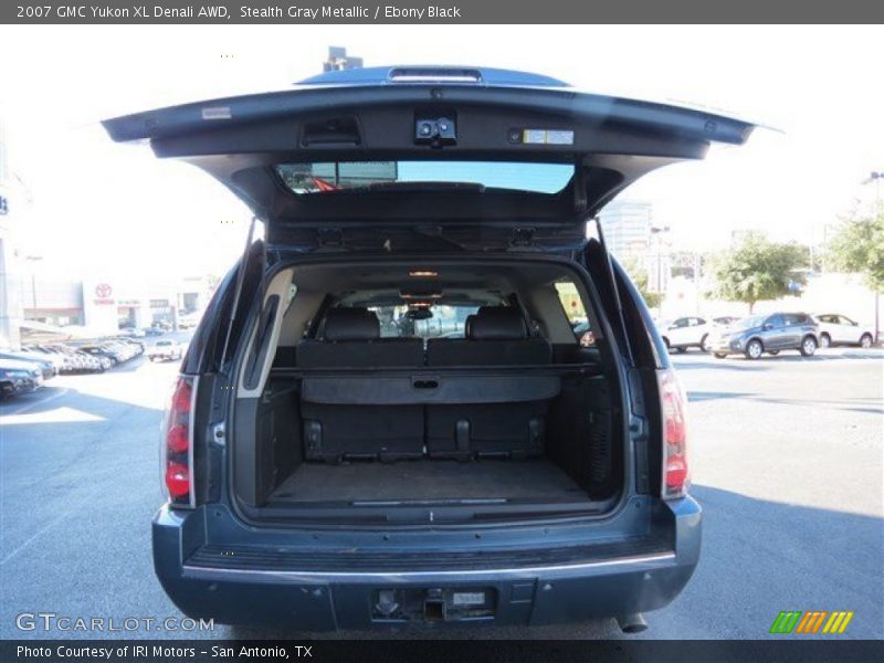 Stealth Gray Metallic / Ebony Black 2007 GMC Yukon XL Denali AWD