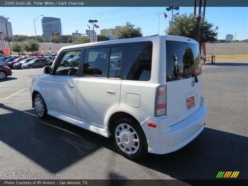 Polar White / Dark Charcoal 2006 Scion xB