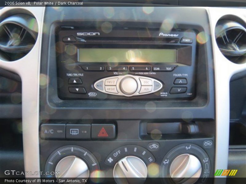 Polar White / Dark Charcoal 2006 Scion xB