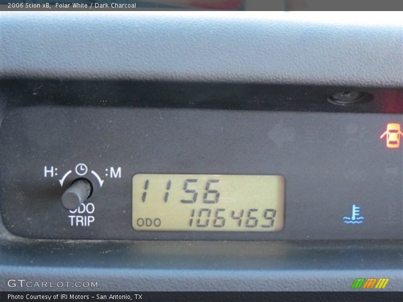 Polar White / Dark Charcoal 2006 Scion xB