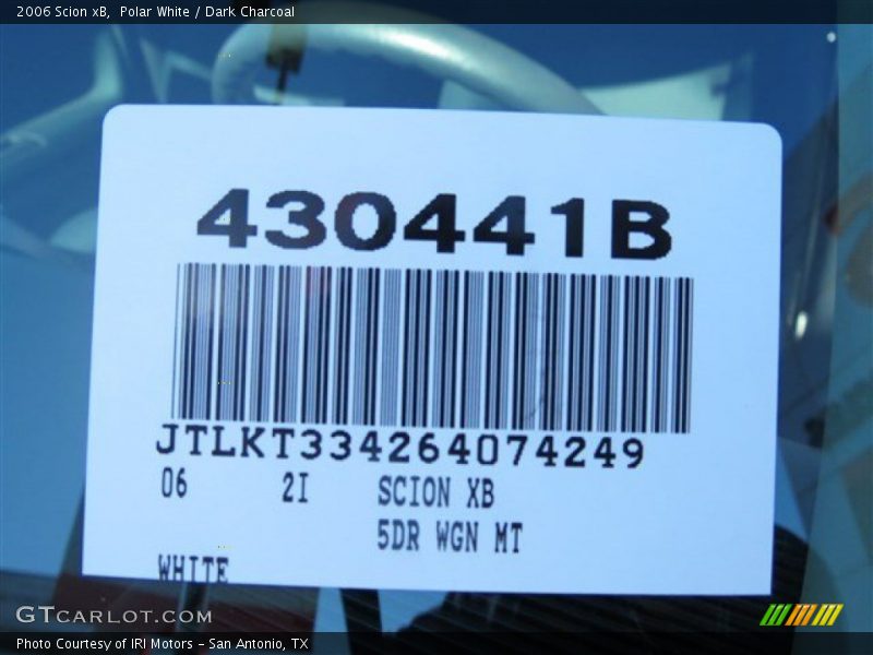 Polar White / Dark Charcoal 2006 Scion xB