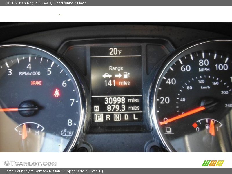 Pearl White / Black 2011 Nissan Rogue SL AWD