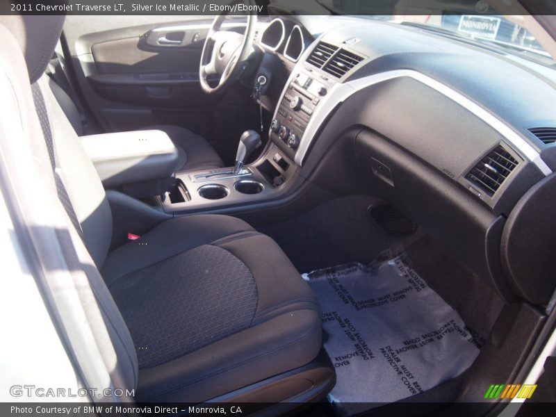 Silver Ice Metallic / Ebony/Ebony 2011 Chevrolet Traverse LT