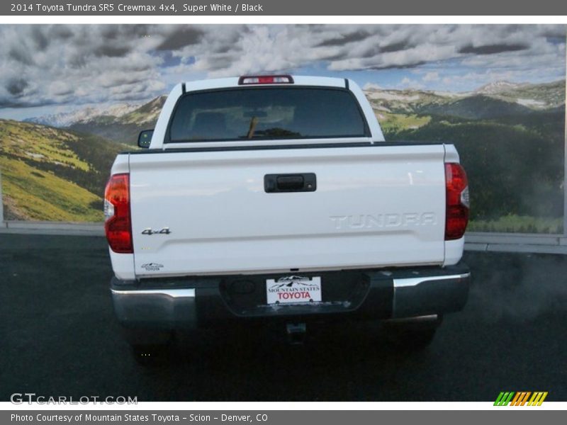 Super White / Black 2014 Toyota Tundra SR5 Crewmax 4x4