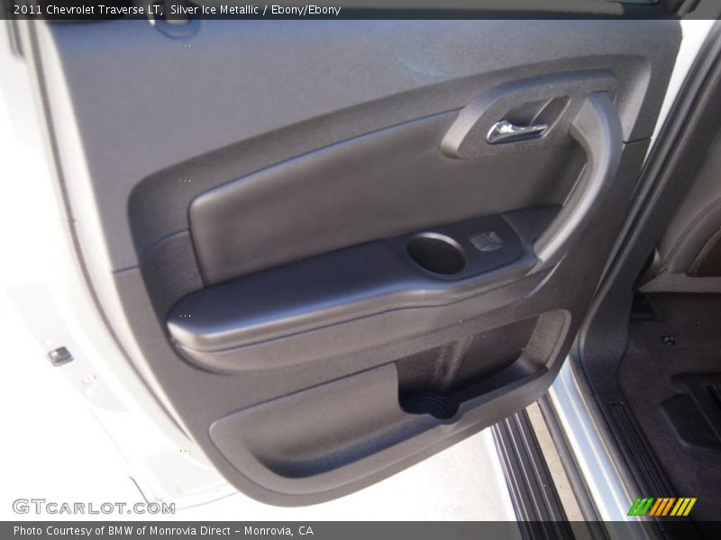 Silver Ice Metallic / Ebony/Ebony 2011 Chevrolet Traverse LT