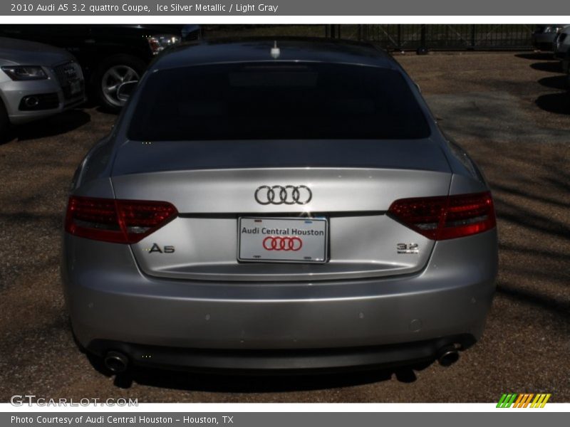 Ice Silver Metallic / Light Gray 2010 Audi A5 3.2 quattro Coupe