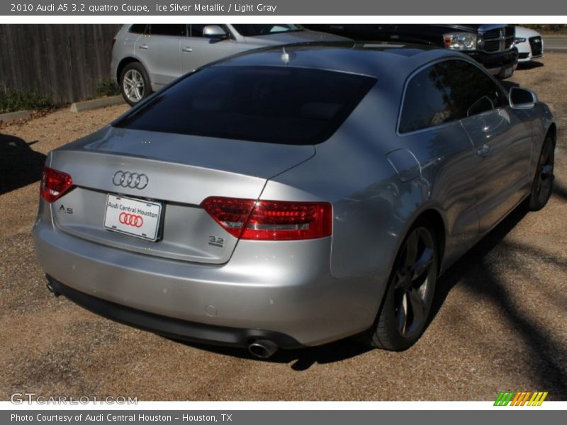 Ice Silver Metallic / Light Gray 2010 Audi A5 3.2 quattro Coupe