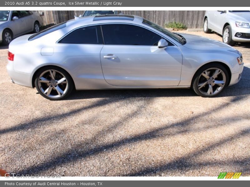 Ice Silver Metallic / Light Gray 2010 Audi A5 3.2 quattro Coupe