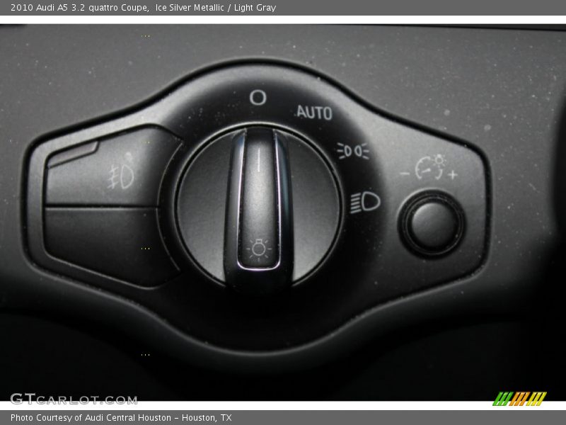 Ice Silver Metallic / Light Gray 2010 Audi A5 3.2 quattro Coupe