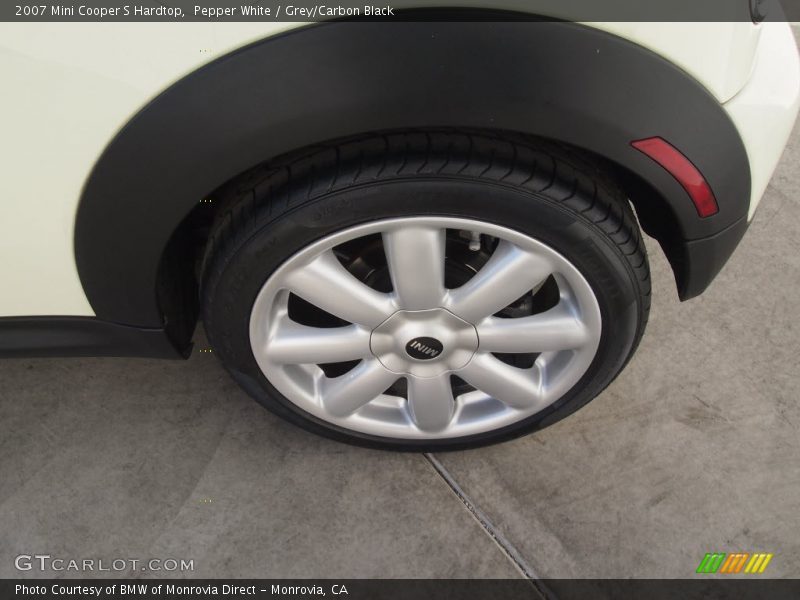 Pepper White / Grey/Carbon Black 2007 Mini Cooper S Hardtop
