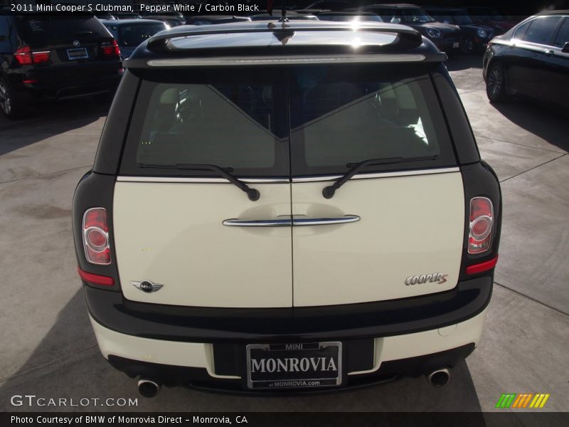Pepper White / Carbon Black 2011 Mini Cooper S Clubman