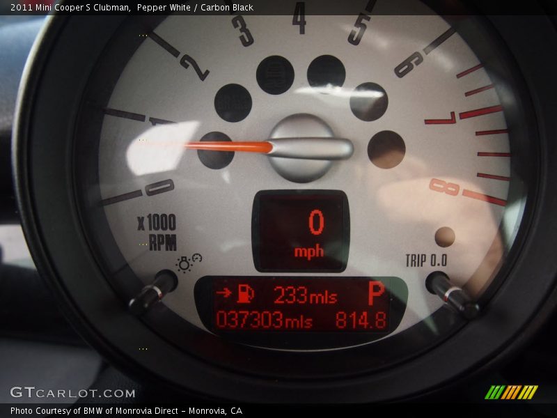 Pepper White / Carbon Black 2011 Mini Cooper S Clubman