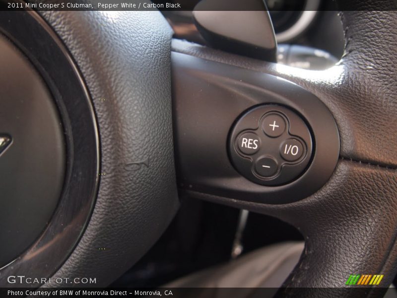 Pepper White / Carbon Black 2011 Mini Cooper S Clubman