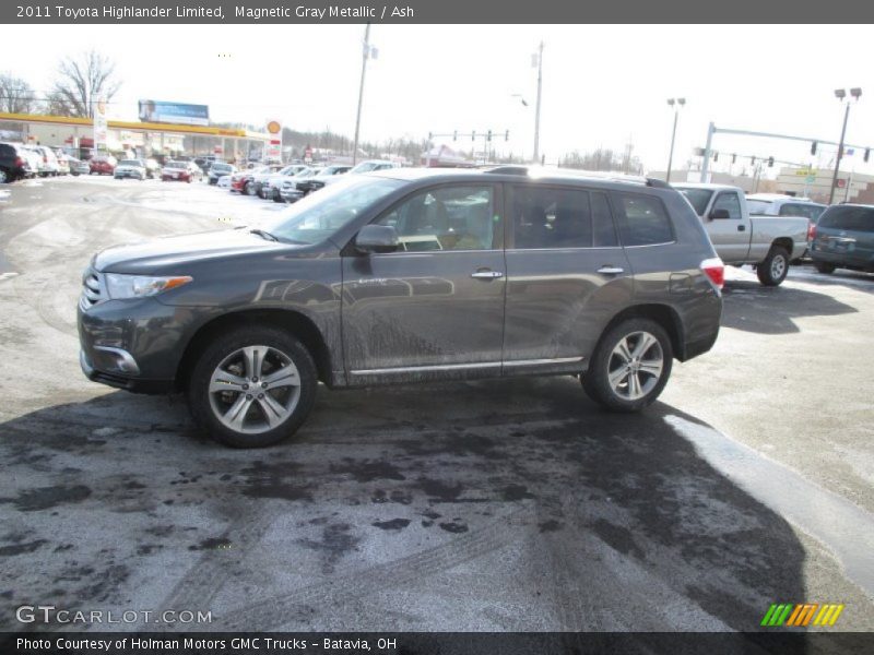 Magnetic Gray Metallic / Ash 2011 Toyota Highlander Limited