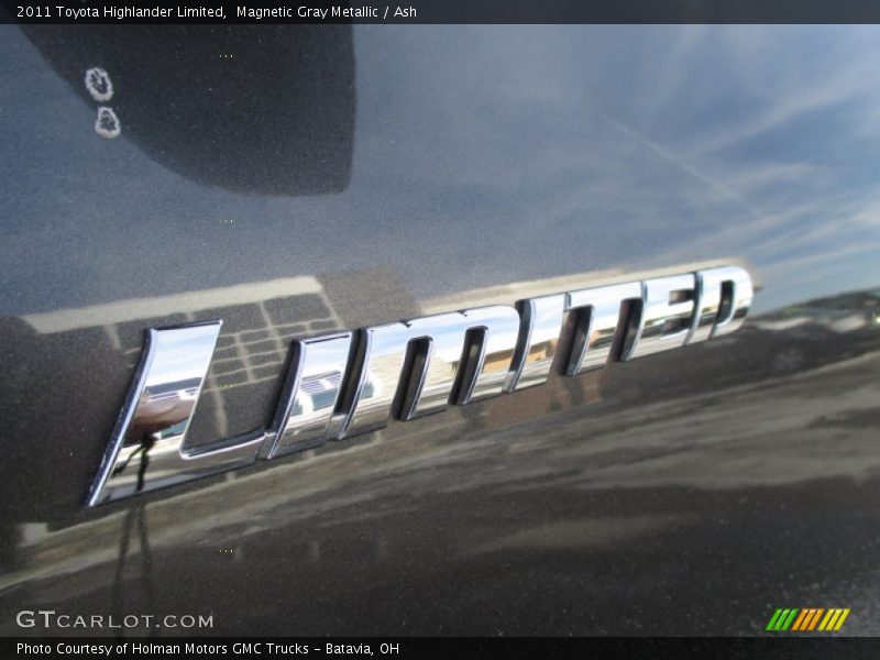 Magnetic Gray Metallic / Ash 2011 Toyota Highlander Limited