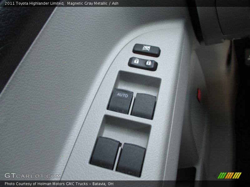 Magnetic Gray Metallic / Ash 2011 Toyota Highlander Limited