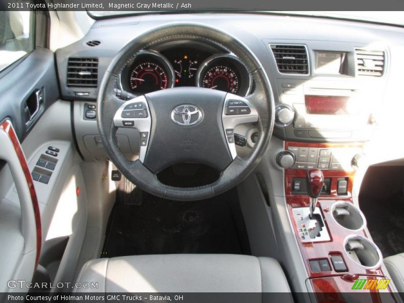 Magnetic Gray Metallic / Ash 2011 Toyota Highlander Limited