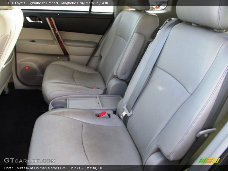 Magnetic Gray Metallic / Ash 2011 Toyota Highlander Limited