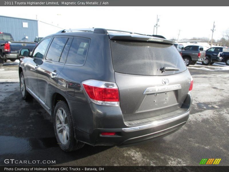 Magnetic Gray Metallic / Ash 2011 Toyota Highlander Limited