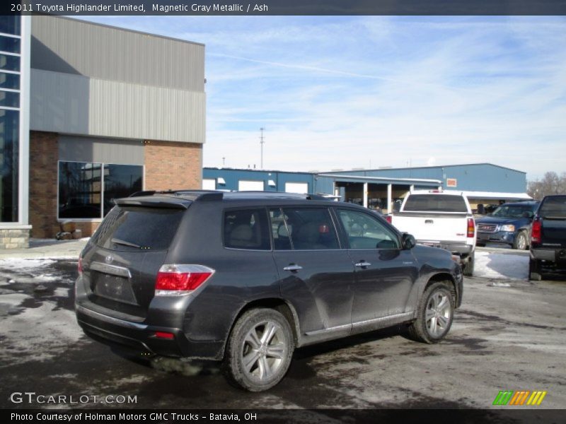 Magnetic Gray Metallic / Ash 2011 Toyota Highlander Limited