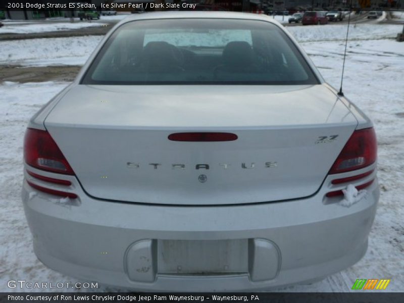 Ice Silver Pearl / Dark Slate Gray 2001 Dodge Stratus ES Sedan