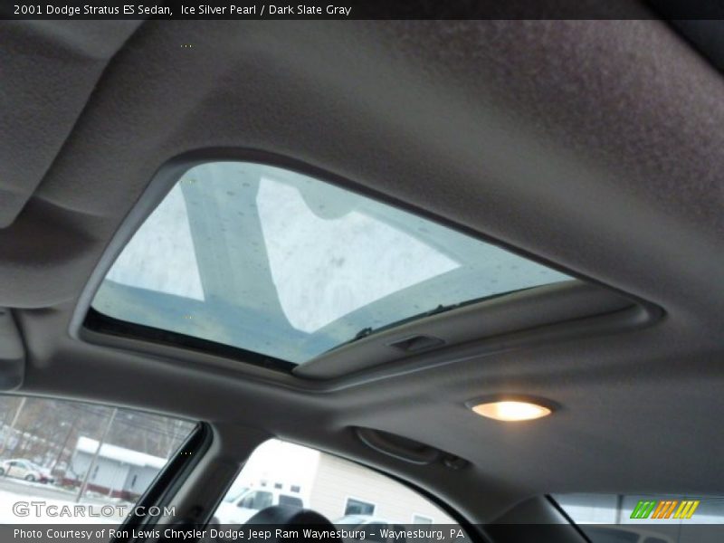 Ice Silver Pearl / Dark Slate Gray 2001 Dodge Stratus ES Sedan