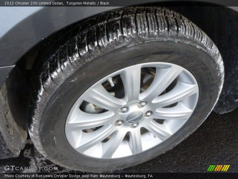 Tungsten Metallic / Black 2013 Chrysler 200 Limited Sedan