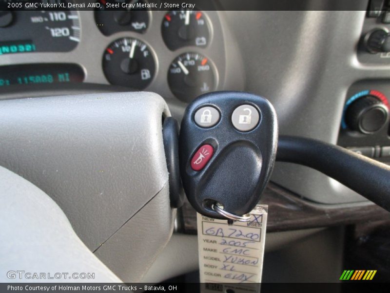 Steel Gray Metallic / Stone Gray 2005 GMC Yukon XL Denali AWD