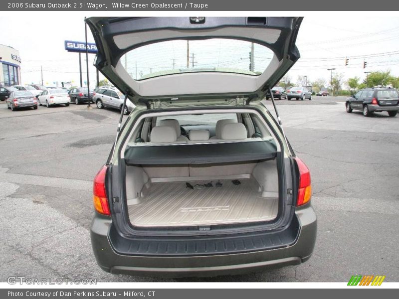 Willow Green Opalescent / Taupe 2006 Subaru Outback 2.5i Wagon