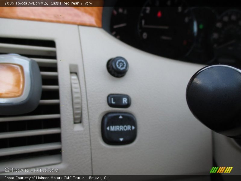 Cassis Red Pearl / Ivory 2006 Toyota Avalon XLS