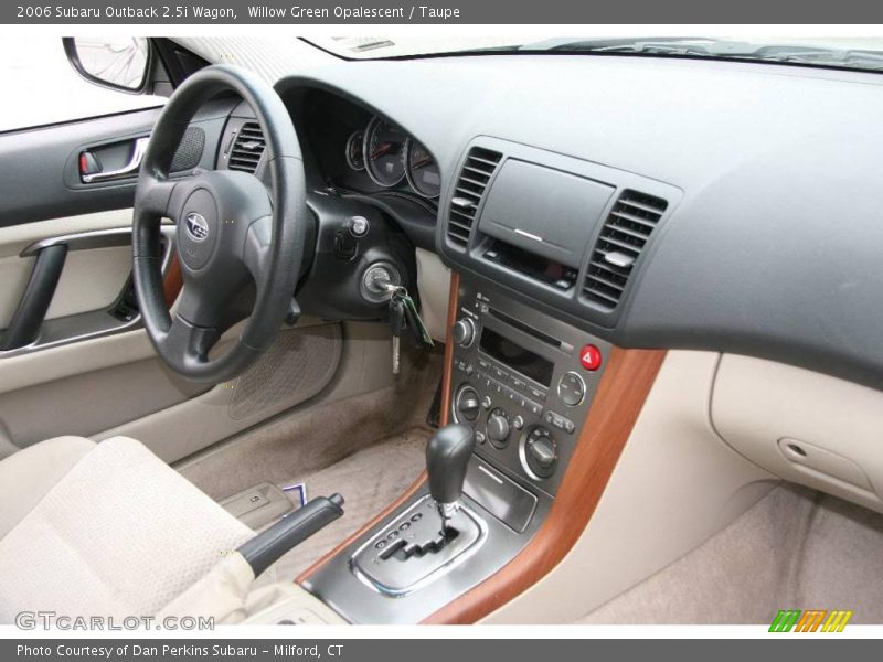 Willow Green Opalescent / Taupe 2006 Subaru Outback 2.5i Wagon