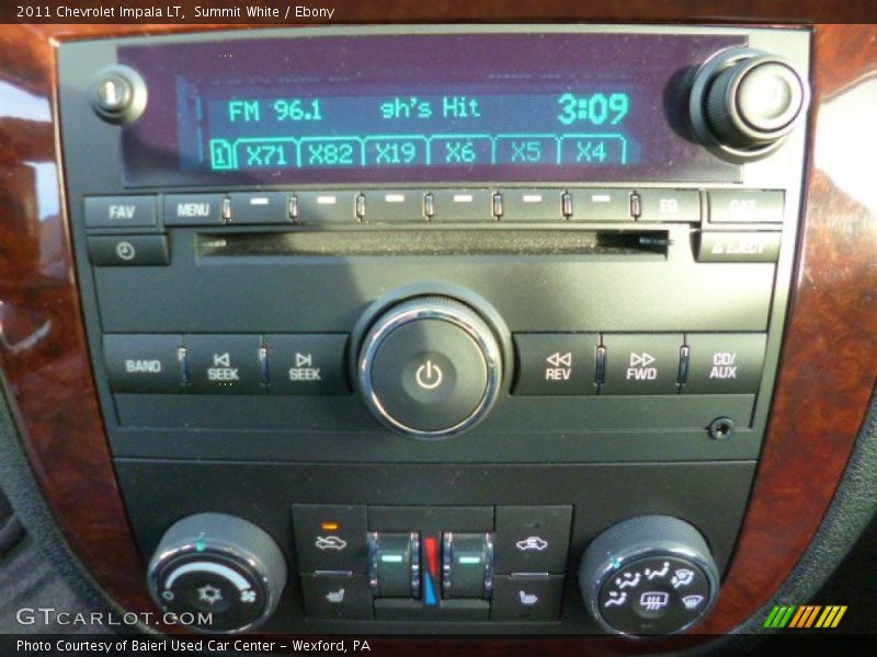 Summit White / Ebony 2011 Chevrolet Impala LT