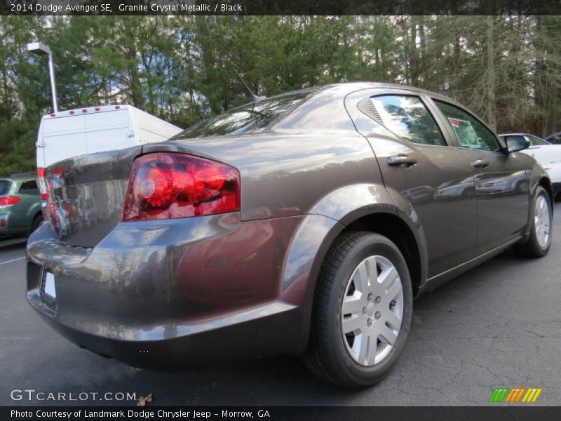 Granite Crystal Metallic / Black 2014 Dodge Avenger SE