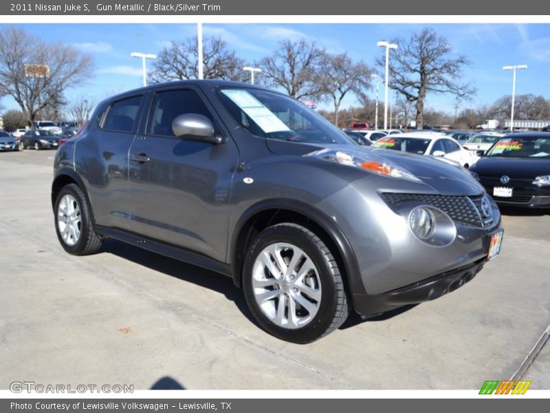 Gun Metallic / Black/Silver Trim 2011 Nissan Juke S