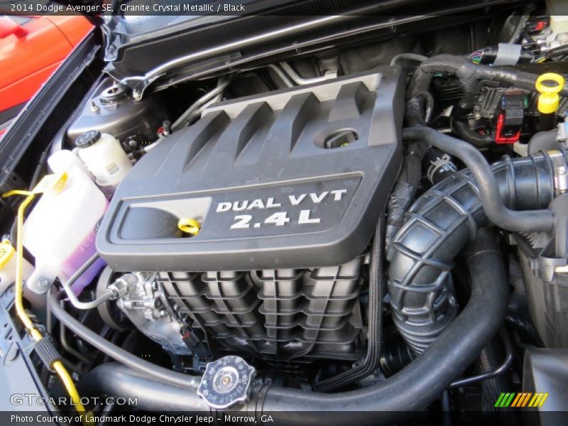 Granite Crystal Metallic / Black 2014 Dodge Avenger SE