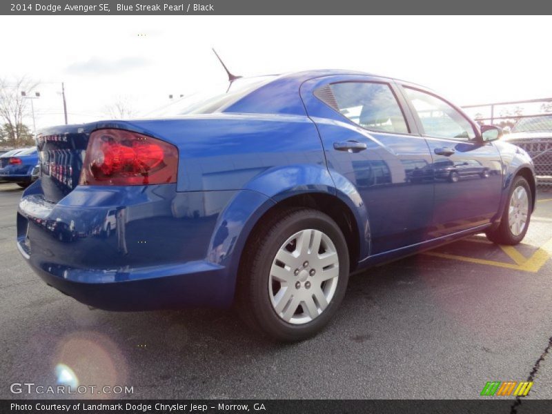 Blue Streak Pearl / Black 2014 Dodge Avenger SE