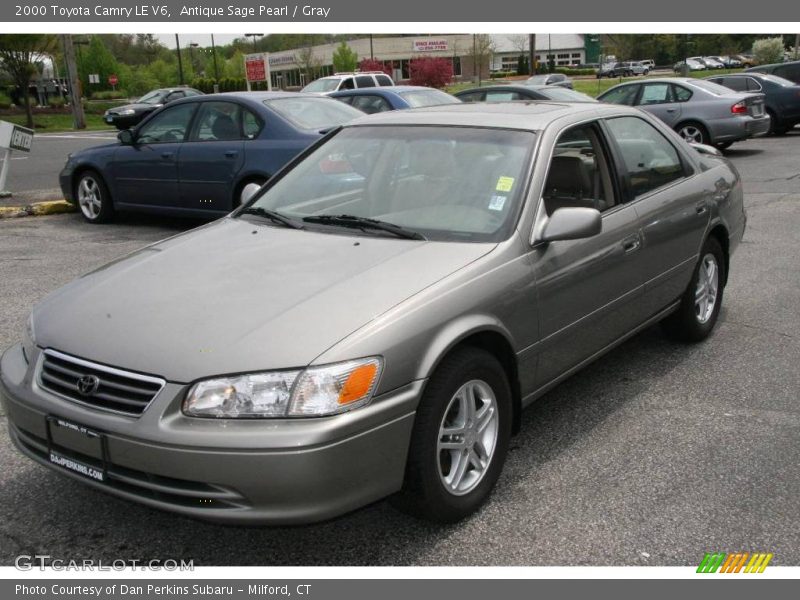 Antique Sage Pearl / Gray 2000 Toyota Camry LE V6