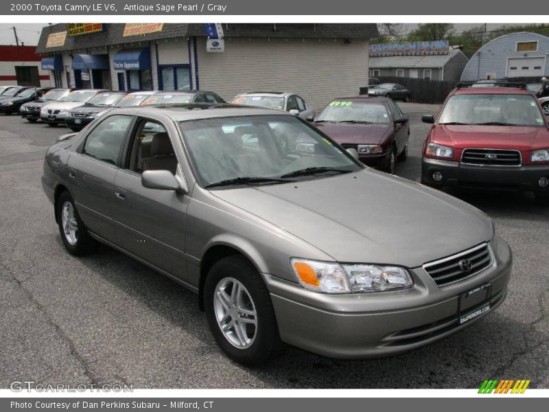 Antique Sage Pearl / Gray 2000 Toyota Camry LE V6