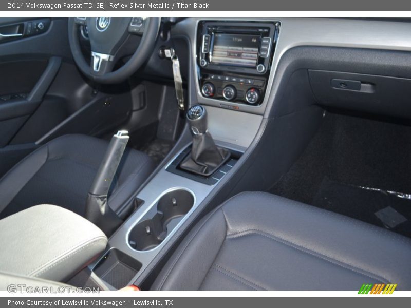 Reflex Silver Metallic / Titan Black 2014 Volkswagen Passat TDI SE